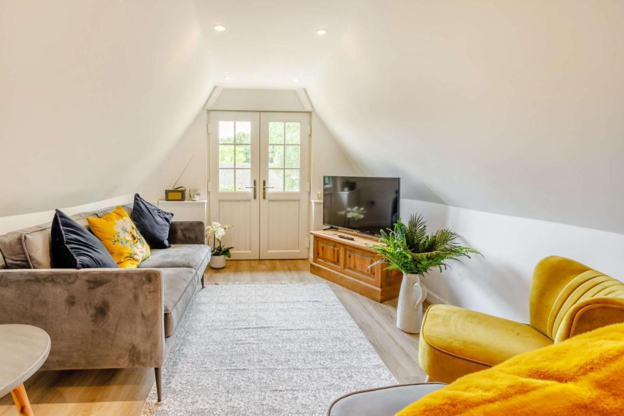 Little Thatch Lovely 2-Bed Converted Workshop Near Weymouth Radipole Exterior photo